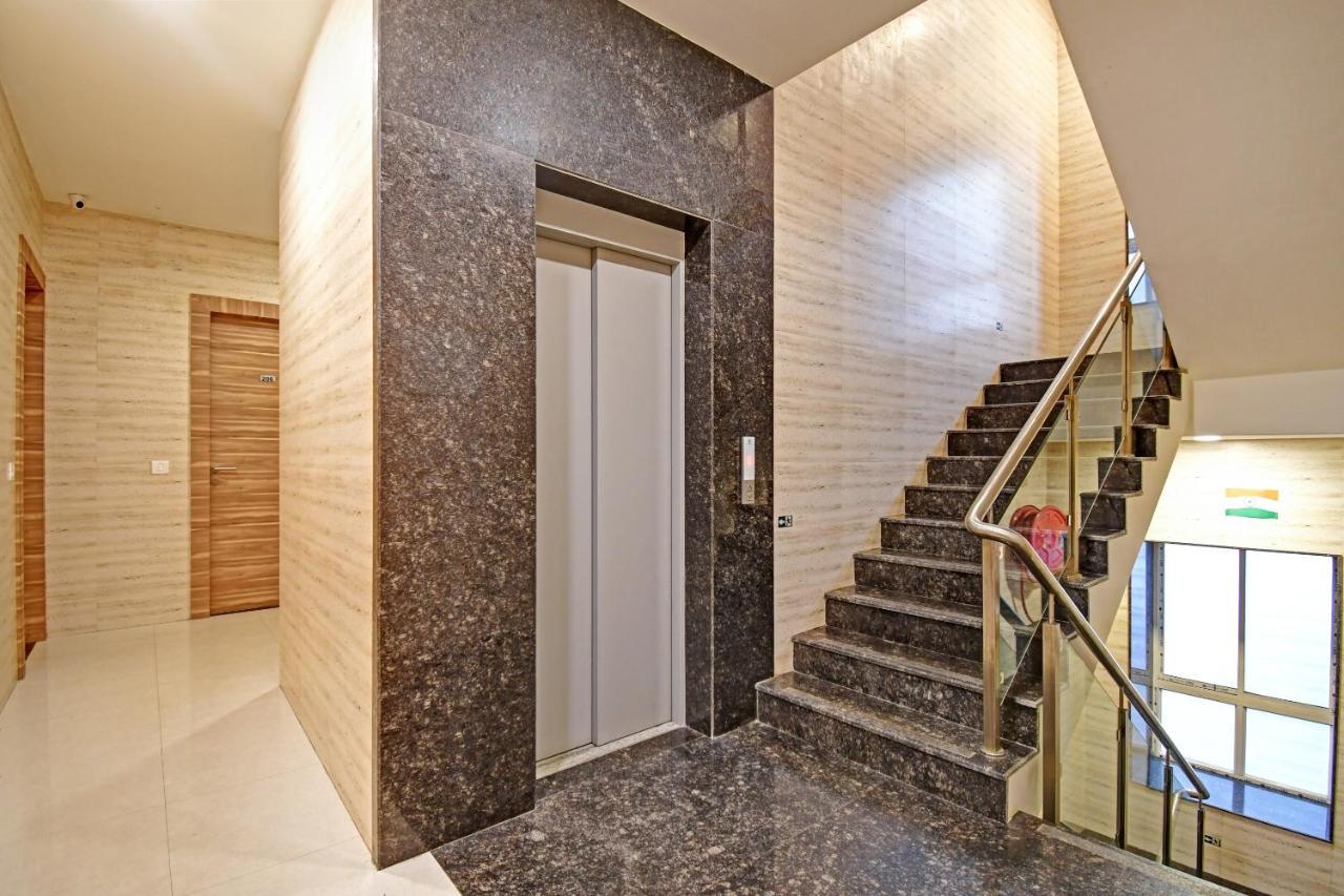 Super Townhouse Hotel All In One Near City Centre Salt Lake Salt Lake City Exterior foto