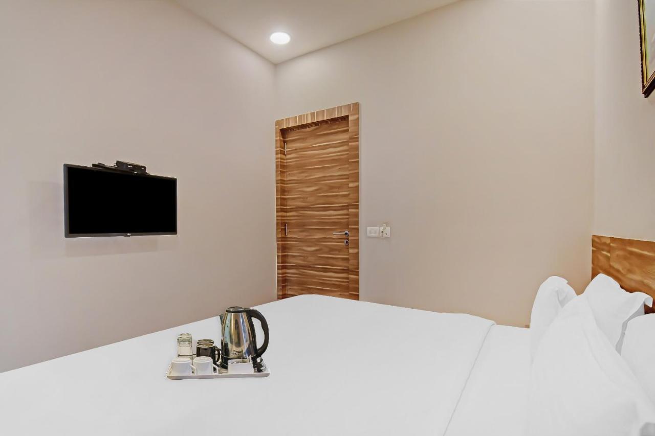 Super Townhouse Hotel All In One Near City Centre Salt Lake Salt Lake City Exterior foto